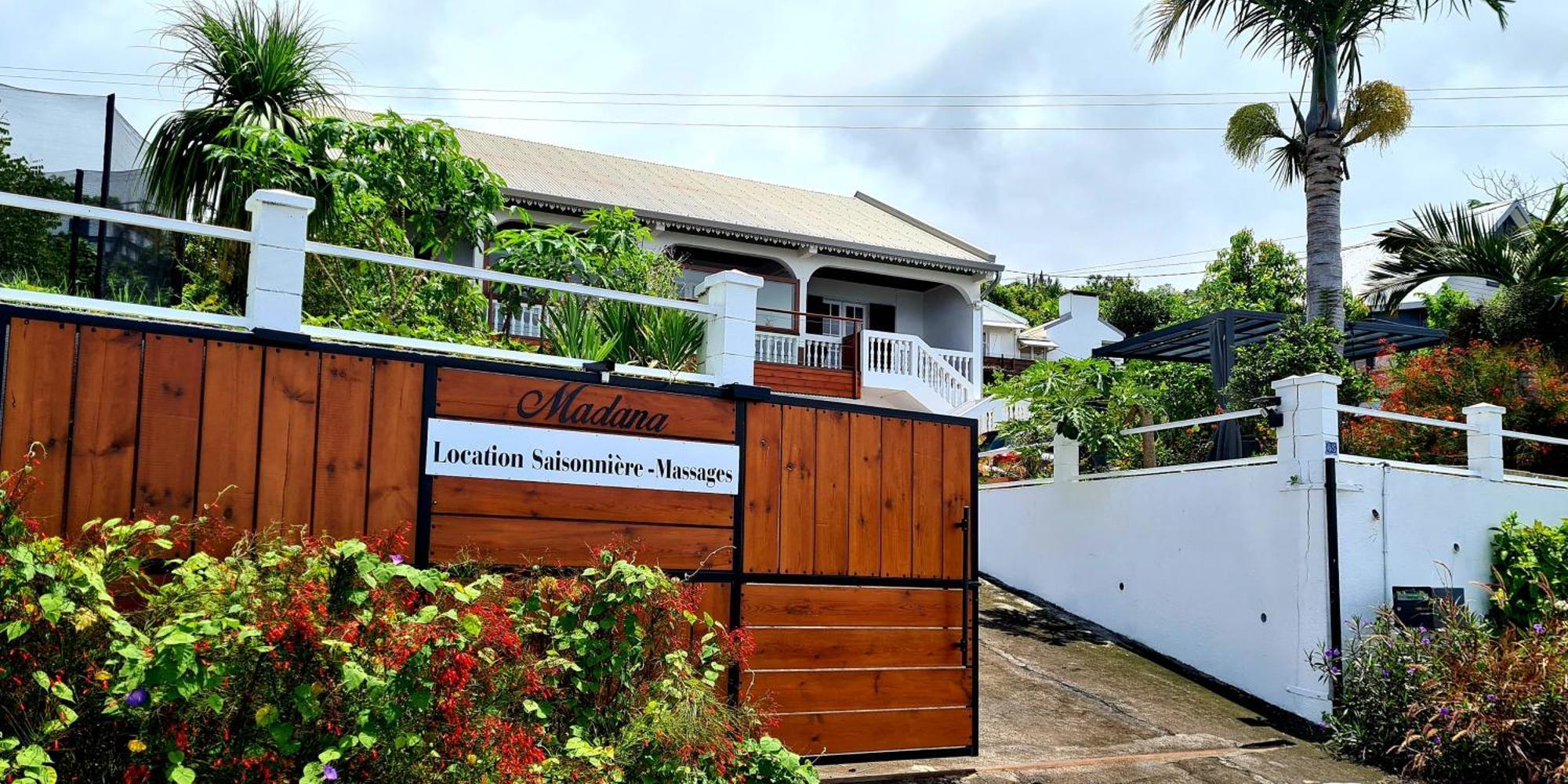 Ferienwohnung Le Cocon De Madana Saint-Joseph Exterior foto
