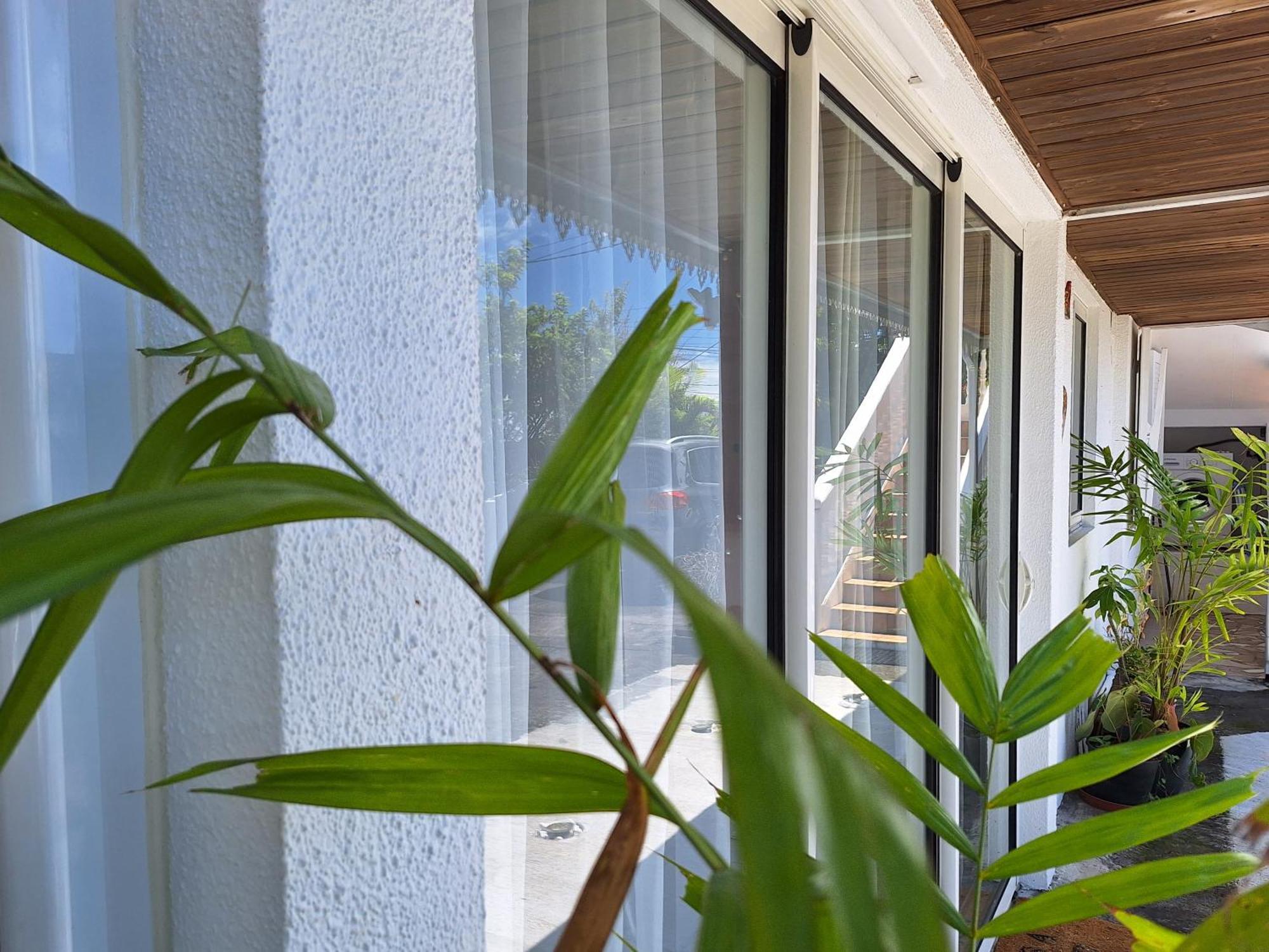 Ferienwohnung Le Cocon De Madana Saint-Joseph Exterior foto